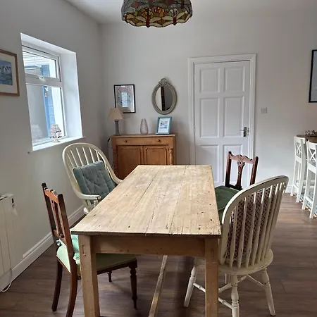 Shabby Chic In Kinvara Tatil Evi