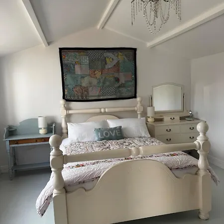 Shabby Chic In Kinvara * Feevaghmore